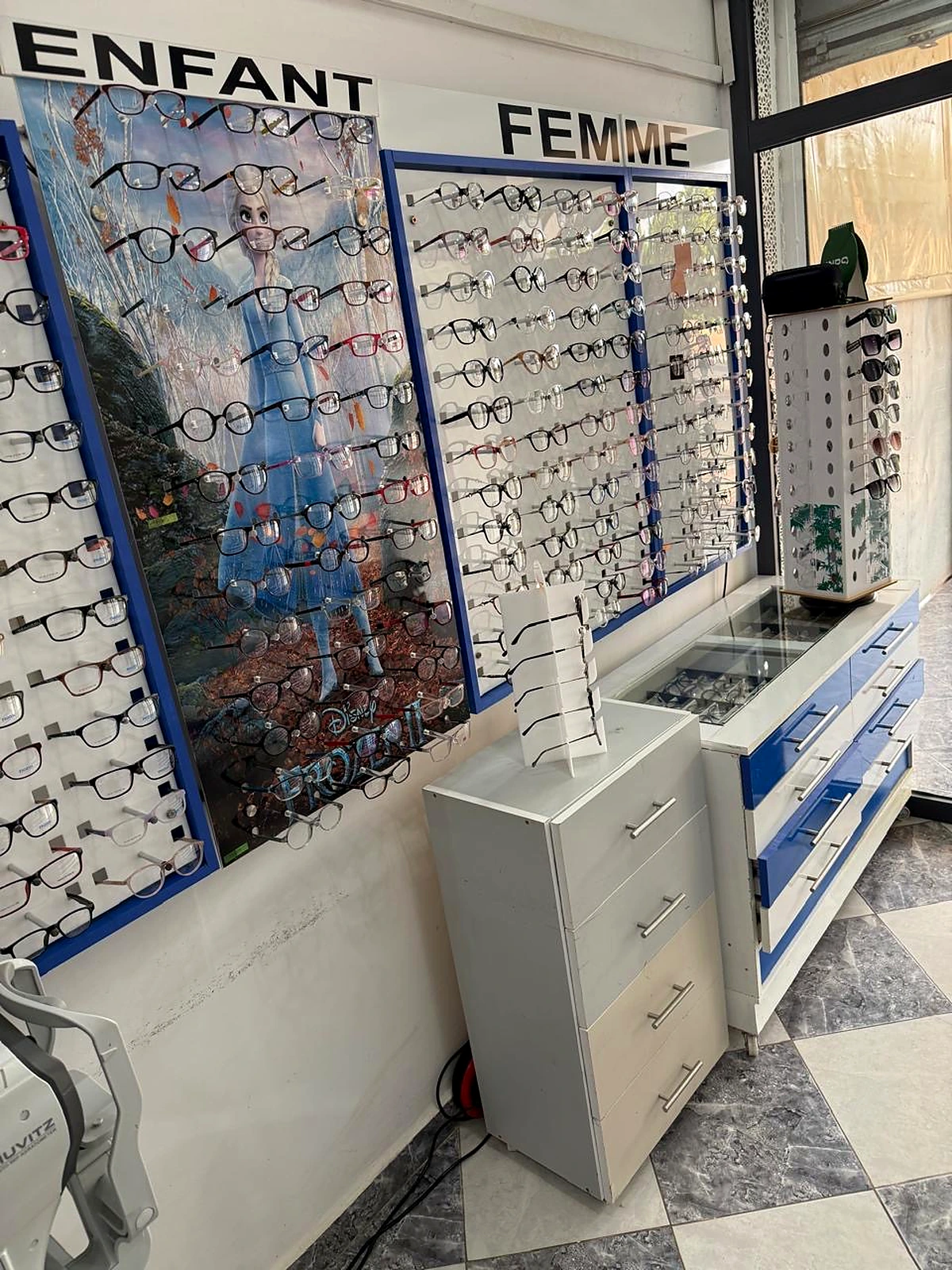 Espaces enfant et femme du Cabinet d’Optique Lemfnnen